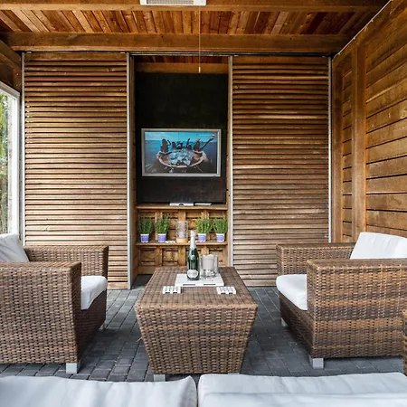 Nova Ferienhaus, 50qm בית נופש Ueckermünde