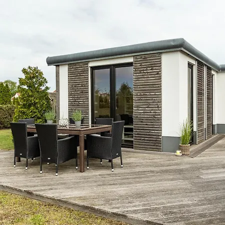 Nova Ferienhaus, 50qm בית נופש Ueckermünde